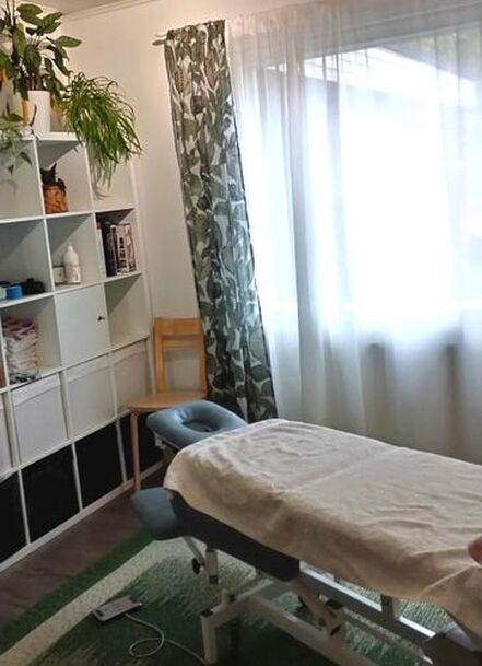 Hierontapöytä kotitoimistossa